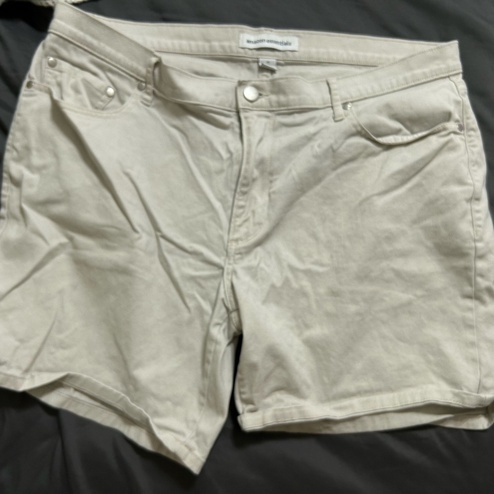 Amazon Essentials Men’s Shorts